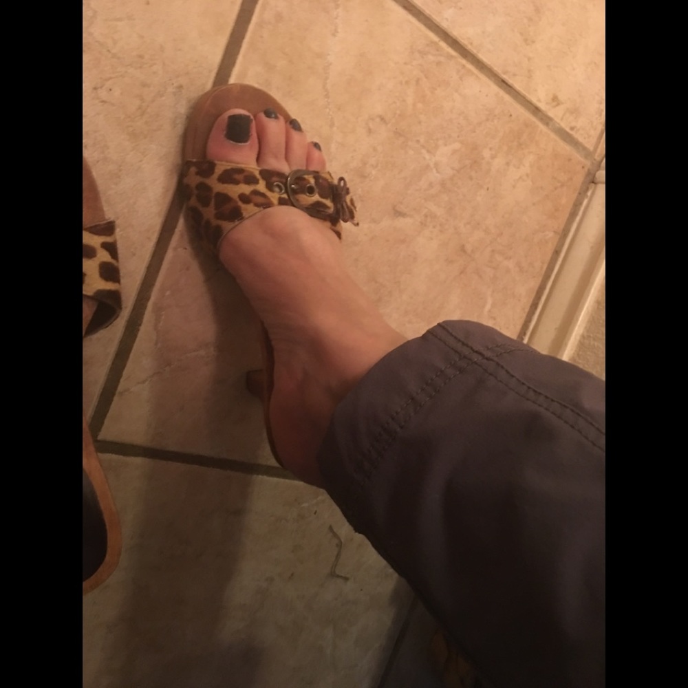 MIA sandals size 6